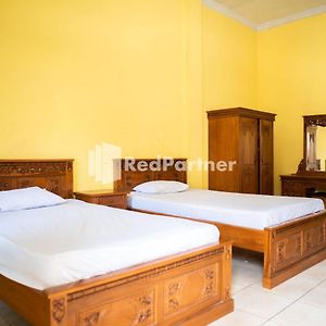 Kamar double standard
